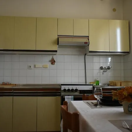 Apartment Grejs *